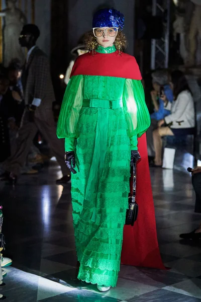 Look 40
